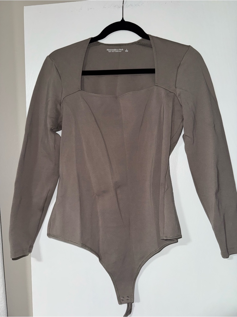 Abercrombie & Fitch Taupe Long-Sleeve Square-Neck Bodysuit